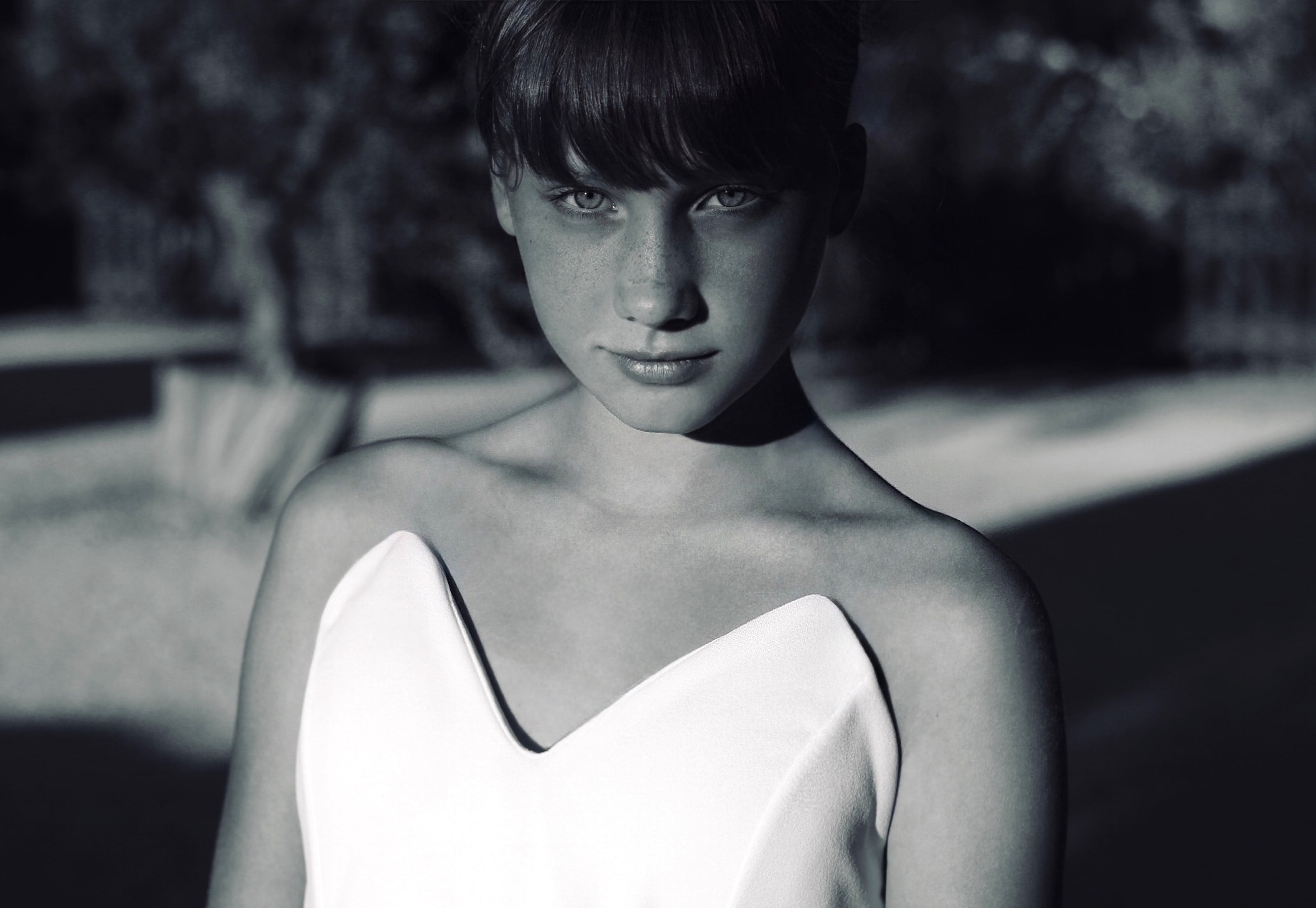 Mannequin jolie jeune femme